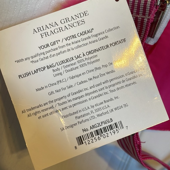 Ariana Grande Laptop Case - Picture 7 of 7